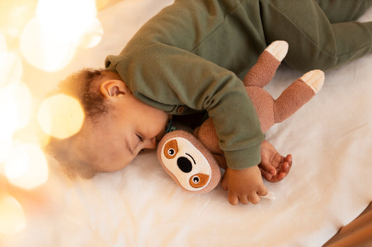 Sommeil de bébé : astuces pour les papas pour apaiser et endormir leur enfant